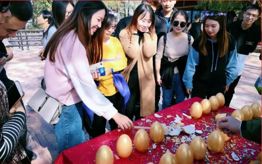 元旦超嗨！馬仁奇峰針對(duì)這些人免費(fèi)，更有高空砸金蛋！