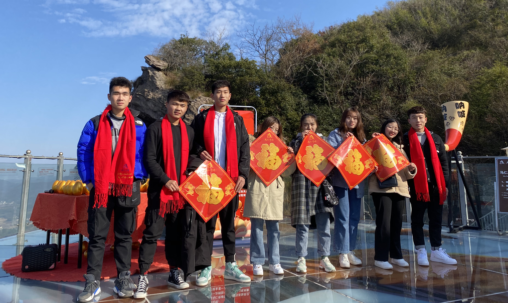 速搶?zhuān)●R仁奇峰禮遇2020，新年第一篇全都是福利！