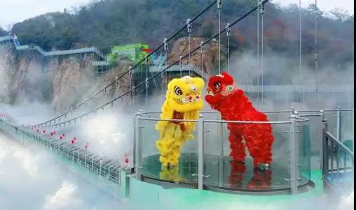 新年新挑戰(zhàn)！馬仁奇峰新玻璃橋更長(zhǎng)、更高、更透明、更刺激！