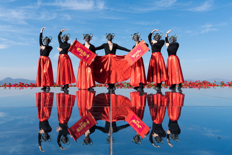 馬仁奇峰面向外地留蕪過(guò)年人員門(mén)票免費(fèi)，祝你們春節(jié)快樂(lè)