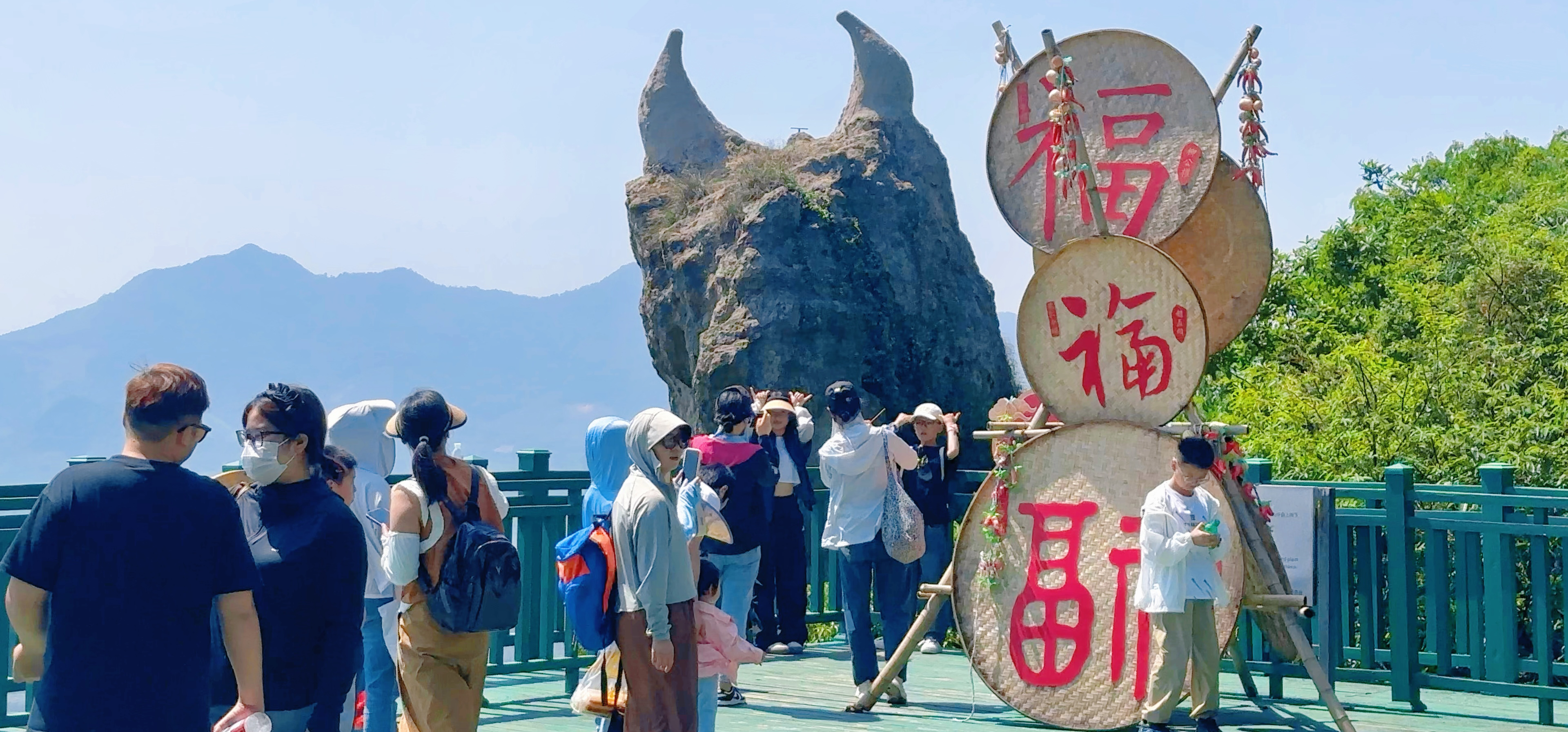 圓滿收官！馬仁奇峰五一熱度爆表，人氣口碑共繪精彩畫卷
